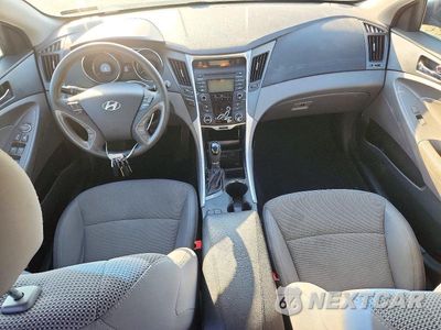 Zdjęcie 8 z 12 samochodu: 2013 HYUNDAI SONATA GLS VIN:5NPEB4AC6DH748115 - miniatura