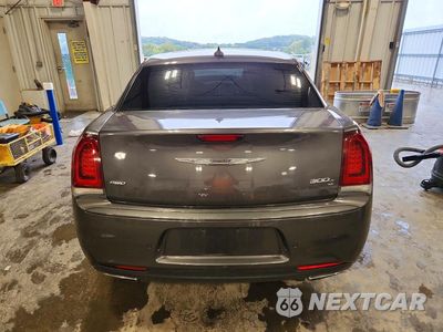 Zdjęcie 6 z 12 samochodu: 2015 CHRYSLER 300 S VIN:2C3CCAGG0FH831410 - miniatura
