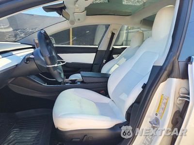 Zdjęcie 7 z 13 samochodu: 2019 TESLA MODEL 3 VIN:5YJ3E1EA9KF509403 - miniatura