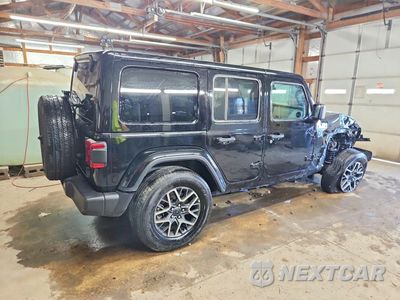 Trzecie zdjęcie samochodu z tyłu: 2026 JEEP WRANGLER SAHARA VIN:1C4PJXEN7TW179521 - miniatura