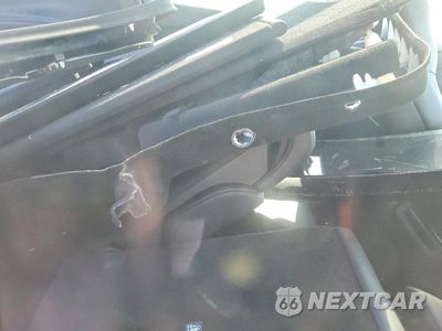 Zdjęcie 10 z 12 samochodu: 2026 TESLA MODEL Y VIN:7SAYGDEE1TA622848 - miniatura
