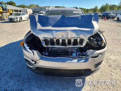 Piąte zdjęcie samochodu w środku: 2019 JEEP CHEROKEE LATITUDE PLUS VIN:1C4PJLLB4KD420334 - miniatura