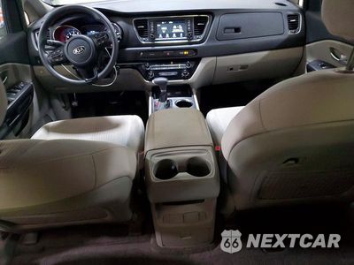 Zdjęcie 8 z 13 samochodu: 2021 KIA SEDONA LX VIN:KNDMB5C1XM6673734 - miniatura