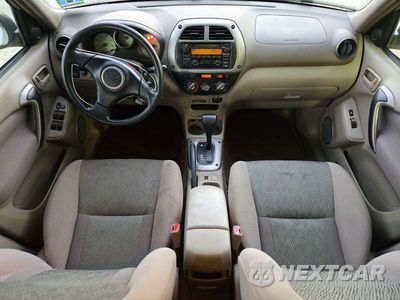 Zdjęcie 8 z 14 samochodu: 2001 TOYOTA RAV4 VIN:JTEHH20V710093602 - miniatura