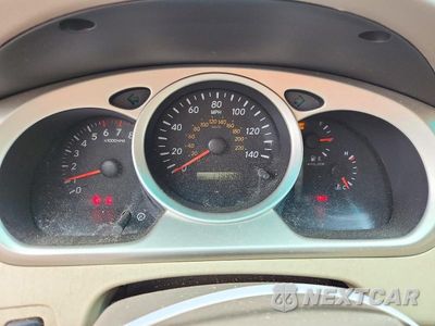 Zdjęcie 9 z 13 samochodu: 2005 TOYOTA HIGHLANDER BASE VIN:JTEEP21A450107172 - miniatura