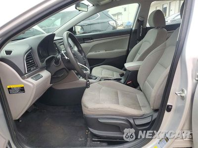 Zdjęcie 7 z 12 samochodu: 2018 HYUNDAI ELANTRA SE VIN:5NPD74LF6JH225564 - miniatura