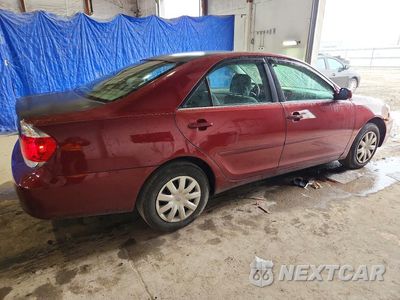 Trzecie zdjęcie samochodu z tyłu: 2005 TOYOTA CAMRY LE VIN:4T1BE30K85U005438 - miniatura