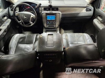Zdjęcie 8 z 14 samochodu: 2007 CHEVROLET SUBURBAN K1500 VIN:3GNFK16327G252731 - miniatura
