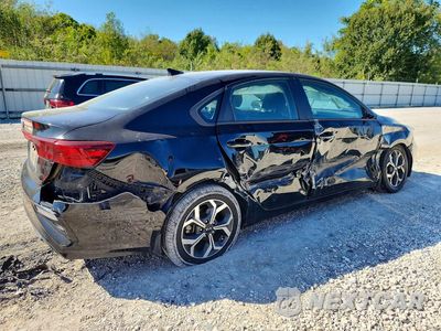 Trzecie zdjęcie samochodu z tyłu: 2019 KIA FORTE LXS VIN:3KPF24AD4KE109116 - miniatura