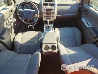 Zdjęcie 8 z 13 samochodu: 2010 FORD ESCAPE XLT VIN:1FMCU9DG7AKC65674 - miniatura