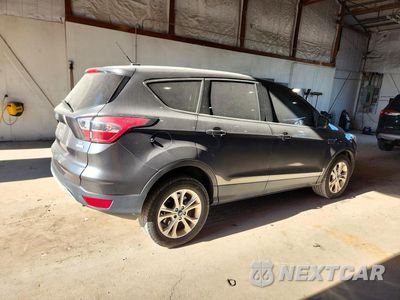 Trzecie zdjęcie samochodu z tyłu: 2017 FORD ESCAPE SE VIN:1FMCU0GD5HUE92728 - miniatura