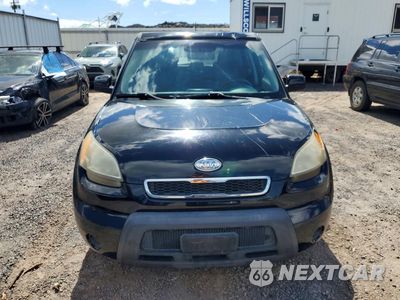 Piąte zdjęcie samochodu w środku: 2010 KIA SOUL + VIN:KNDJT2A20A7175879 - miniatura
