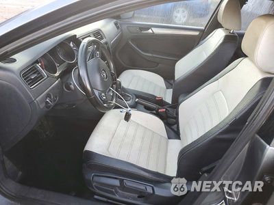 Zdjęcie 7 z 12 samochodu: 2016 VOLKSWAGEN JETTA SPORT VIN:3VWD17AJ9GM298549 - miniatura