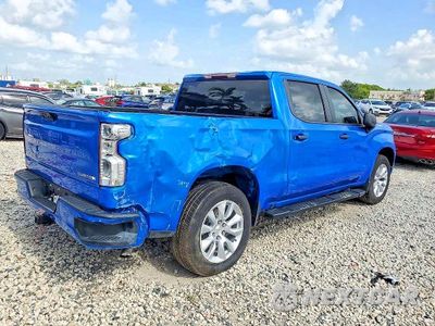 Trzecie zdjęcie samochodu z tyłu: 2025 CHEVROLET SILVERADO C1500 CUSTOM VIN:3GCPABEK2SG297739 - miniatura