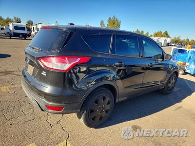 Trzecie zdjęcie samochodu z tyłu: 2014 FORD ESCAPE S VIN:1FMCU0F77EUC89752 - miniatura