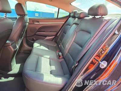 Zdjęcie 10 z 12 samochodu: 2019 HYUNDAI ELANTRA LIMITED VIN:5NPD84LF5KH461931 - miniatura