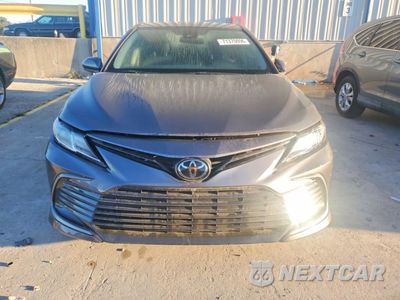 Piąte zdjęcie samochodu w środku: 2023 TOYOTA CAMRY LE VIN:4T1C11AK9PU791871 - miniatura