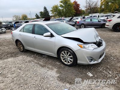 Czwarte zdjęcie samochodu z boku: 2012 TOYOTA CAMRY XLE VIN:4T4BF1FK2CR213181 - miniatura