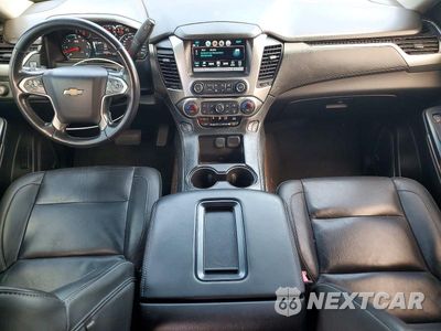 Zdjęcie 8 z 13 samochodu: 2019 CHEVROLET SUBURBAN K1500 LT VIN:1GNSKHKC3KR170559 - miniatura