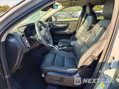 Zdjęcie 7 z 13 samochodu: 2025 VOLVO XC40 ULTRA VIN:YV4L12UM8S2482515 - miniatura