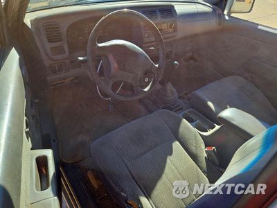 Zdjęcie 8 z 12 samochodu: 1998 NISSAN FRONTIER XE VIN:1N6DD26S4WC359706 - miniatura