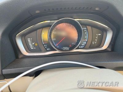 Zdjęcie 9 z 12 samochodu: 2016 VOLVO S60 PREMIER VIN:YV126MFK4G2407612 - miniatura