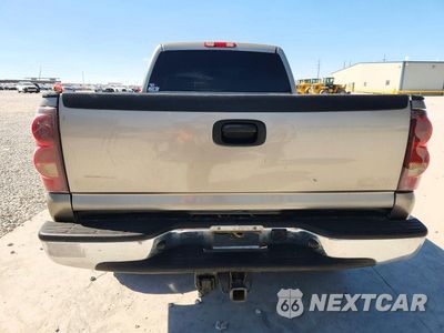 Zdjęcie 6 z 12 samochodu: 2003 CHEVROLET SILVERADO K2500 HEAVY DUTY VIN:1GCHK23U63F214516 - miniatura