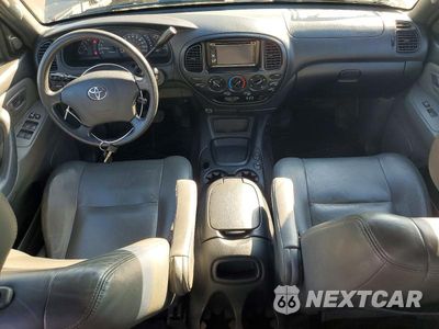 Zdjęcie 8 z 12 samochodu: 2004 TOYOTA TUNDRA SR5 VIN:5TBDT44144S463225 - miniatura