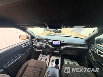 Zdjęcie 9 z 14 samochodu: 2020 FORD EXPLORER XLT VIN:1FMSK7DH3LGB82165 - miniatura