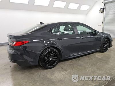 Trzecie zdjęcie samochodu z tyłu: 2026 TOYOTA CAMRY SE VIN:4T1DAACK9TU220571 - miniatura