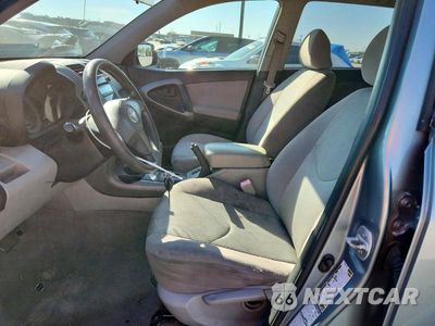 Zdjęcie 7 z 13 samochodu: 2008 TOYOTA RAV4 BASE VIN:JTMBD33V486067635 - miniatura