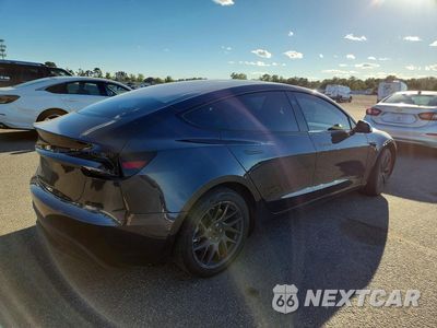 Trzecie zdjęcie samochodu z tyłu: 2024 TESLA MODEL 3 VIN:5YJ3E1EA7RF718861 - miniatura