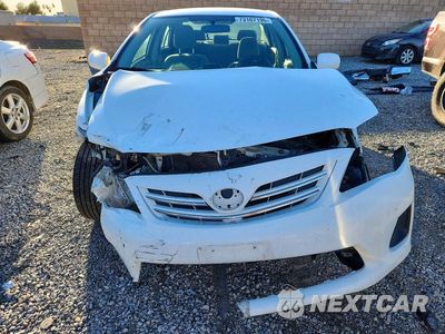 Piąte zdjęcie samochodu w środku: 2013 TOYOTA COROLLA LE VIN:2T1BU4EE2DC982487 - miniatura