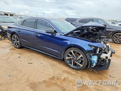 Czwarte zdjęcie samochodu z boku: 2021 HYUNDAI SONATA SEL PLUS VIN:5NPEJ4J20MH062632 - miniatura
