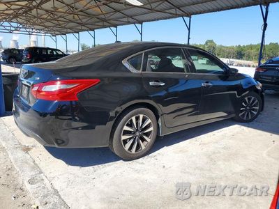 Trzecie zdjęcie samochodu z tyłu: 2018 NISSAN ALTIMA 2.5 SV VIN:1N4AL3APXJC204190 - miniatura