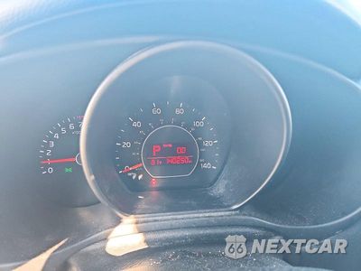 Zdjęcie 9 z 12 samochodu: 2014 KIA SOUL + VIN:KNDJP3A57E7008770 - miniatura