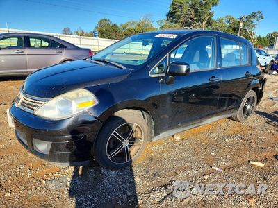 2009 NISSAN VERSA 1.8 S 3N1BC13E59L371087 - główne zdjęcie licytacji z USA - miniatura