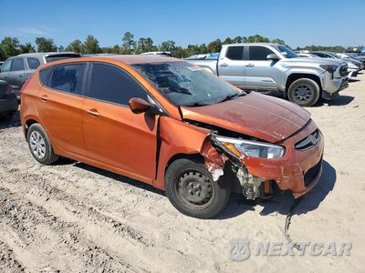 Czwarte zdjęcie samochodu z boku: 2016 HYUNDAI ACCENT SE VIN:KMHCT5AE0GU248159 - miniatura