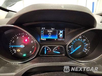 Zdjęcie 9 z 13 samochodu: 2016 FORD ESCAPE SE VIN:1FMCU9GX6GUC11677 - miniatura