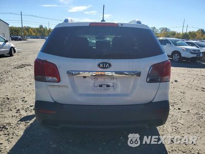 Zdjęcie 6 z 13 samochodu: 2013 KIA SORENTO LX VIN:5XYKTDA68DG401046 - miniatura