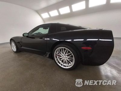 Drugie zdjęcie samochodu z przodu: 2004 CHEVROLET CORVETTE VIN:1G1YY22GX45133576 - miniatura