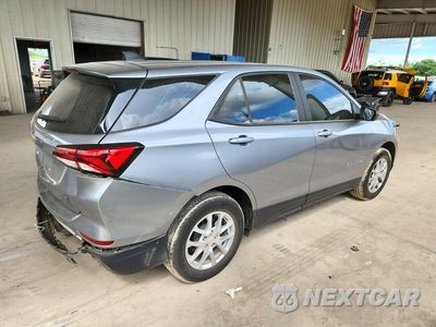 Trzecie zdjęcie samochodu z tyłu: 2023 CHEVROLET EQUINOX LS VIN:3GNAXHEGXPL171850 - miniatura