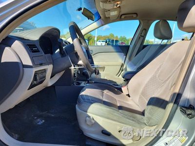 Zdjęcie 7 z 12 samochodu: 2010 FORD FUSION SE VIN:3FAHP0HA3AR392006 - miniatura