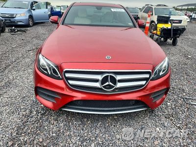 Piąte zdjęcie samochodu w środku: 2020 MERCEDES-BENZ E 350 VIN:WDDZF8DB9LA752221 - miniatura