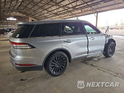 Trzecie zdjęcie samochodu z tyłu: 2022 LINCOLN AVIATOR RESERVE VIN:5LM5J7XC0NGL04769 - miniatura