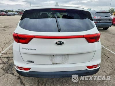 Zdjęcie 6 z 13 samochodu: 2017 KIA SPORTAGE LX VIN:KNDPMCAC1H7271777 - miniatura