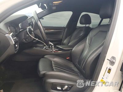 Zdjęcie 7 z 12 samochodu: 2019 BMW 540 I VIN:WBAJE5C5XKWE66304 - miniatura