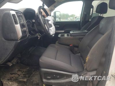 Zdjęcie 7 z 12 samochodu: 2016 CHEVROLET SILVERADO K3500 LT VIN:1GB4KZC88GF165176 - miniatura