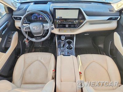 Zdjęcie 8 z 13 samochodu: 2023 TOYOTA HIGHLANDER PLATINUM VIN:5TDKDRBH5PS006484 - miniatura