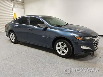 Czwarte zdjęcie samochodu z boku: 2019 CHEVROLET MALIBU LS VIN:1G1ZB5ST0KF226179 - miniatura